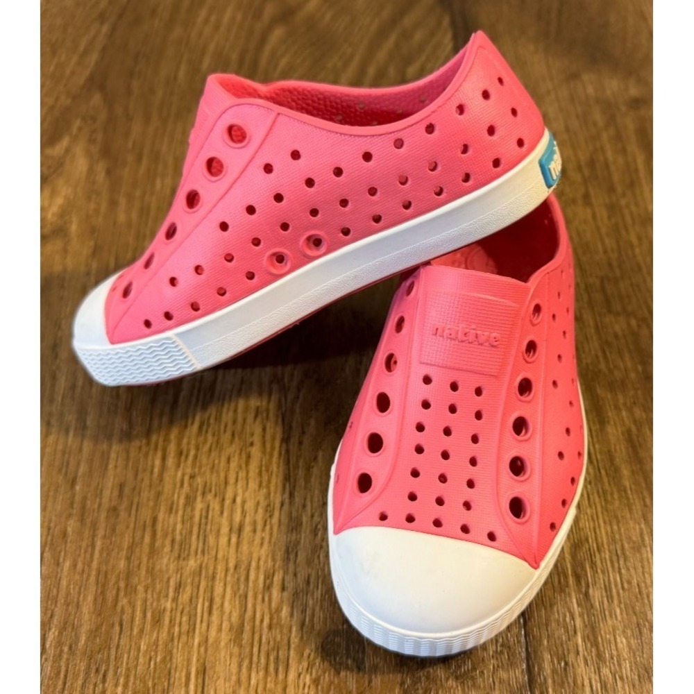 Native Jefferson Toddler C7 Slip On Pink White Shoes Sandals Water Shoes Girl